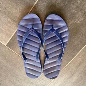 Tory Burch Blue Flip Flops size 7